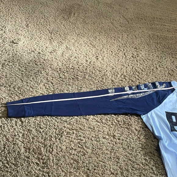 Ladies “PINK” long sleeve sequin accent top. Light blue w/navy sleeves Sz Small - Picture 6 of 11